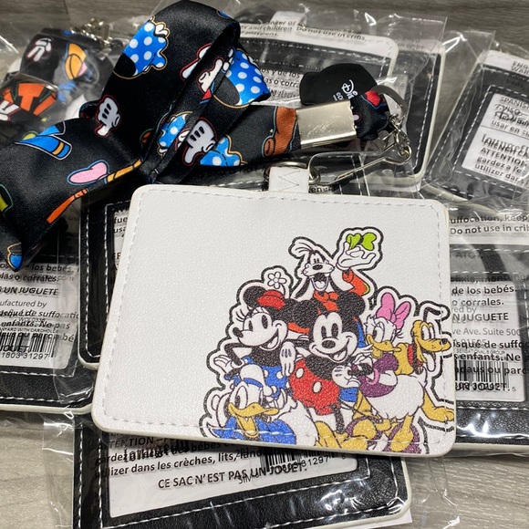 Loungefly Other - Loungefly Disney Sensational Six Lanyard With Cardholder